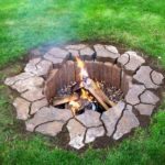8 Backyard Fire Pits You Can Build Yourself Alt: These DIY Firepits Are Perfect for Fall