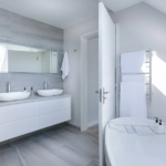 Practical Tips for a Minimalist Bathroom